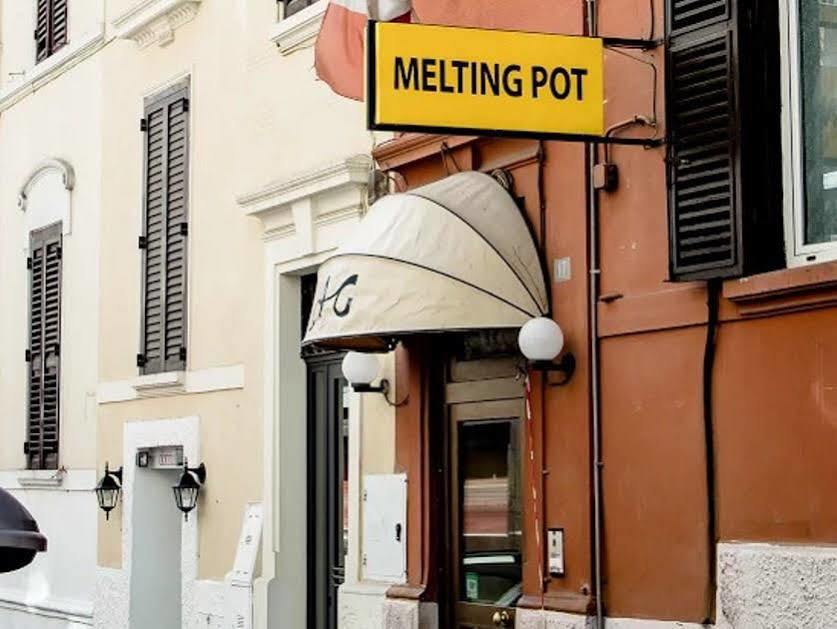 Melting Pot Rome Hostel Buitenkant foto